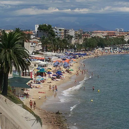 Angela Golfe Juan